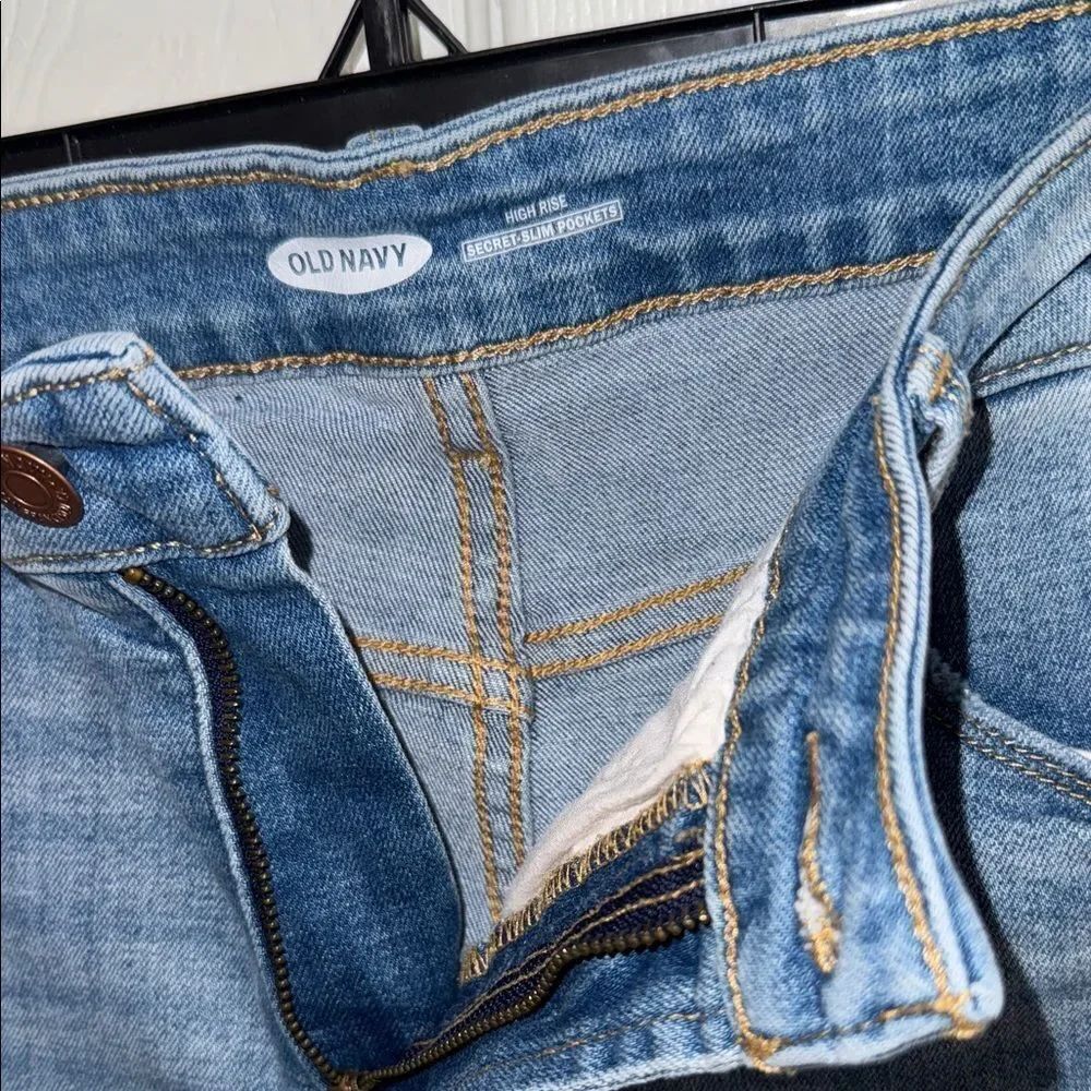 Denim Distressed Shorts - Picture 6 of 7
